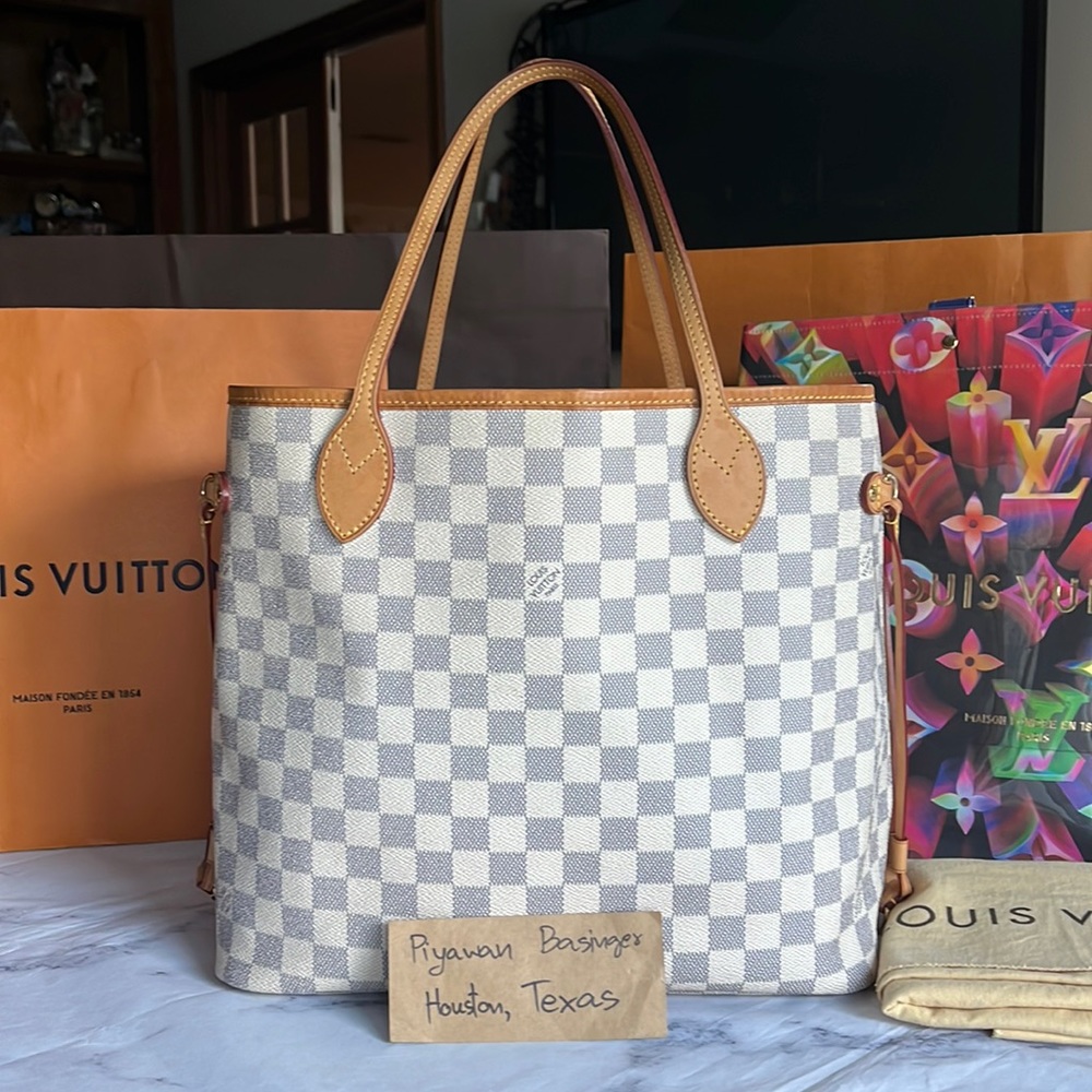 ❤️Sold❤️Authentic Louis Vuitton Neverfull MM